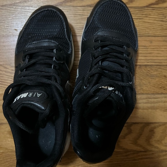 Women’s Nike Airmax SC leather lace up sneakers - Picture 2 of 6